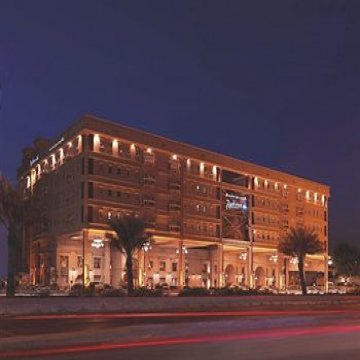 Radisson Blu Royal Suite Hotel, Jeddah - Jeddah 